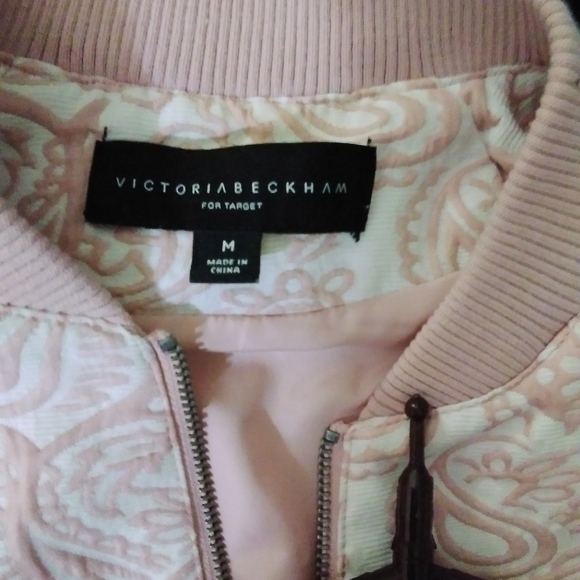 A shorts and jacket set - Picture 4 of 6